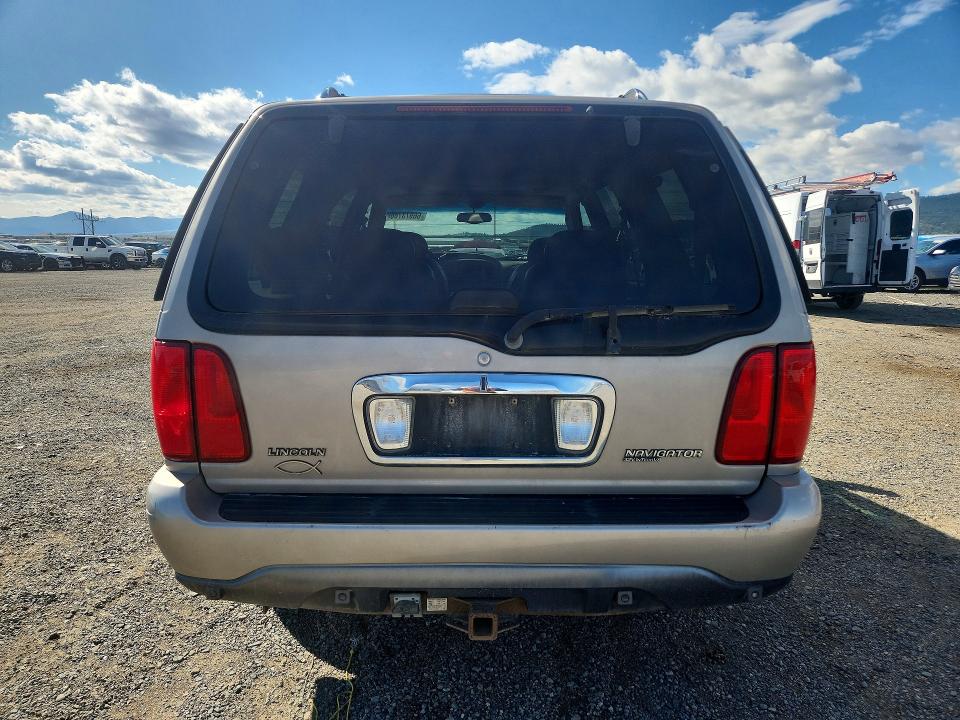 Photo 6 from auction – 2000 LINCOLN NAVIGATOR with VIN 5LMPU28A7YLJ04273