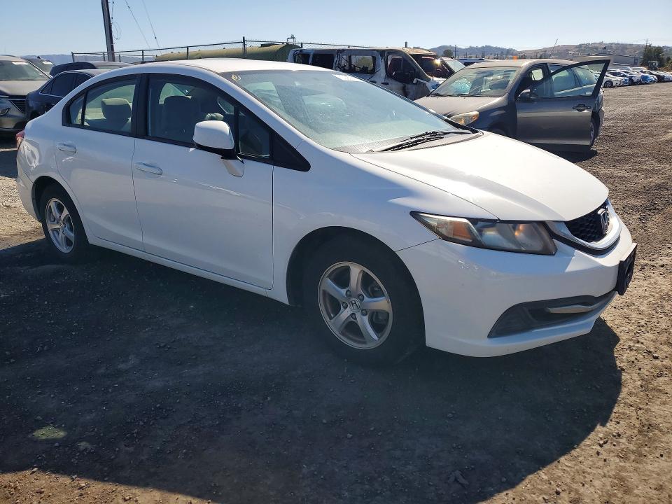Снимка 4 от търг – 2013 HONDA CIVIC с VIN 19XFB5F52DE000048