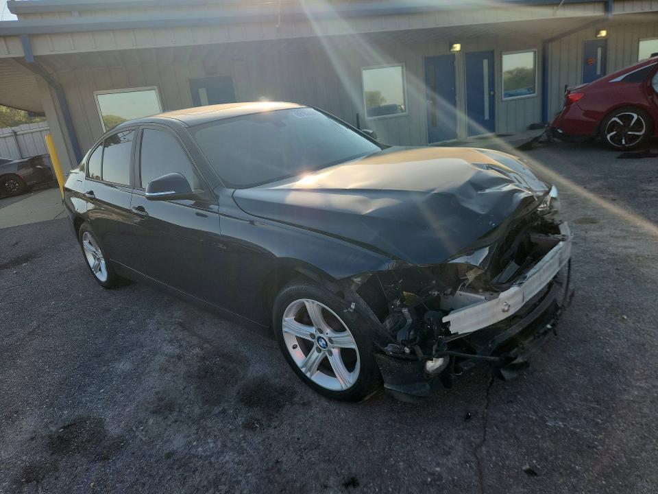 Zdjęcie 4 z aukcji – 2014 BMW 328 z VIN WBA3B5C55EP540452