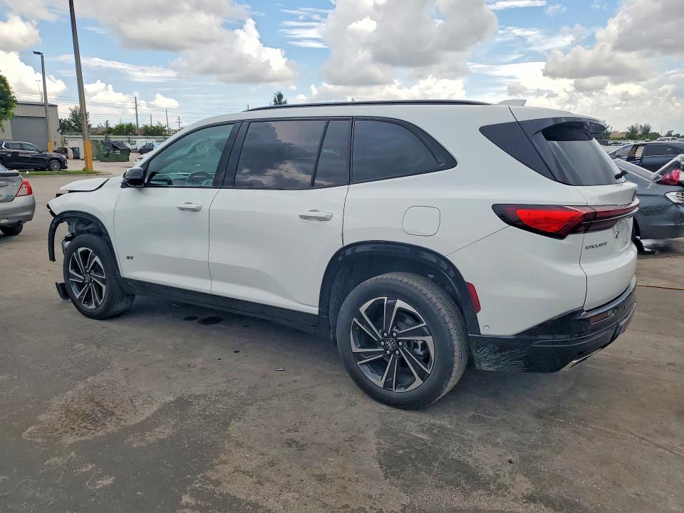 Foto 2 de la subasta – 2025 BUICK ENCLAVE con VIN 5GAERBRS9SJ113228