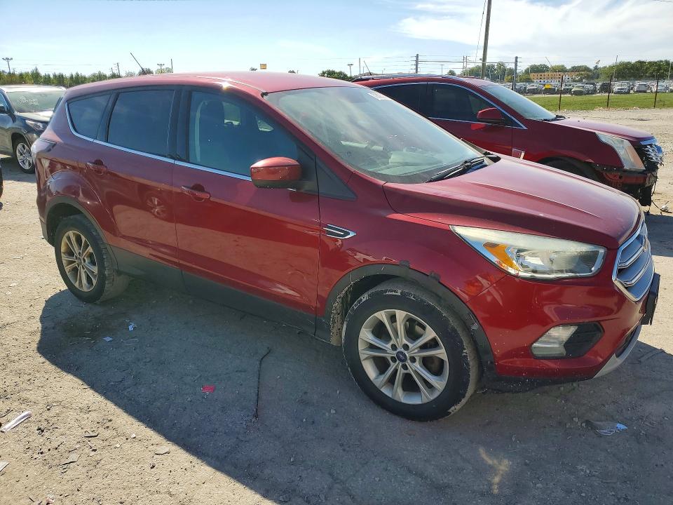 صورة رقم 4 من المزاد - 2017 FORD ESCAPE مع VIN 1FMCU0GD5HUA77702