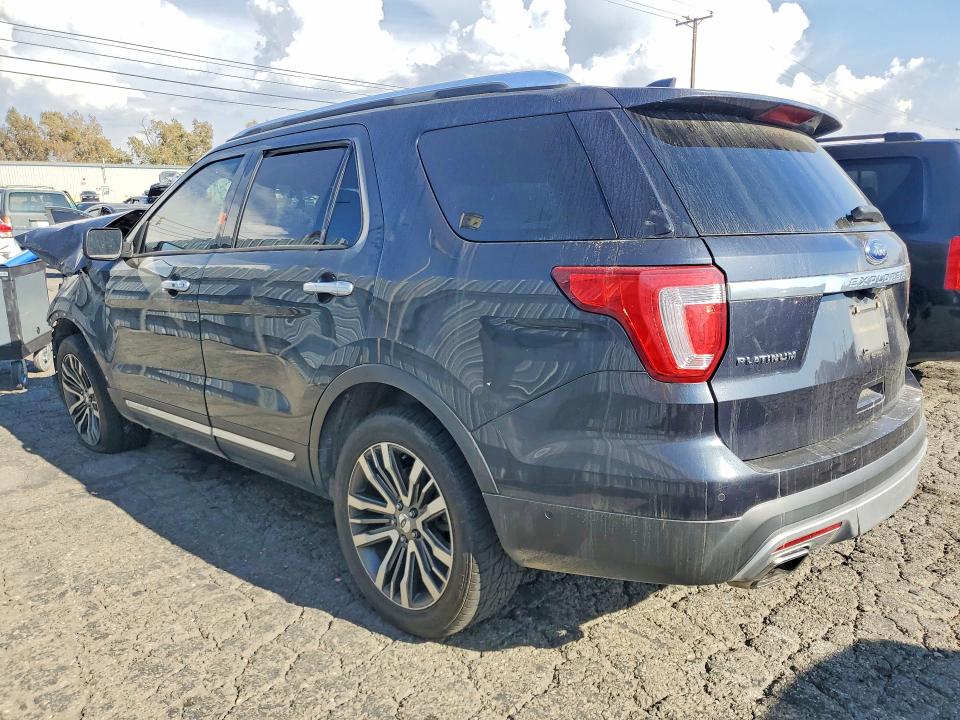Photo 2 from auction – 2017 FORD EXPLORER with VIN 1FM5K8HT2HGE39034