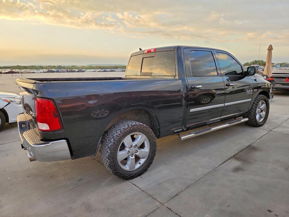 Photo 3 from auction – 2016 RAM 1500 with VIN 1C6RR7TT2GS112896