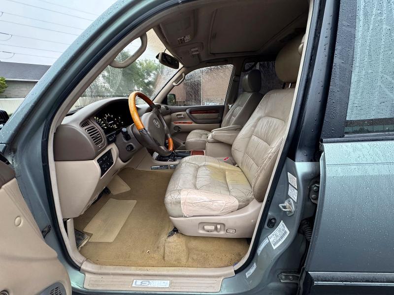 Снимка 12 от търг – 2001 LEXUS LX с VIN JTJHT00WX13510271