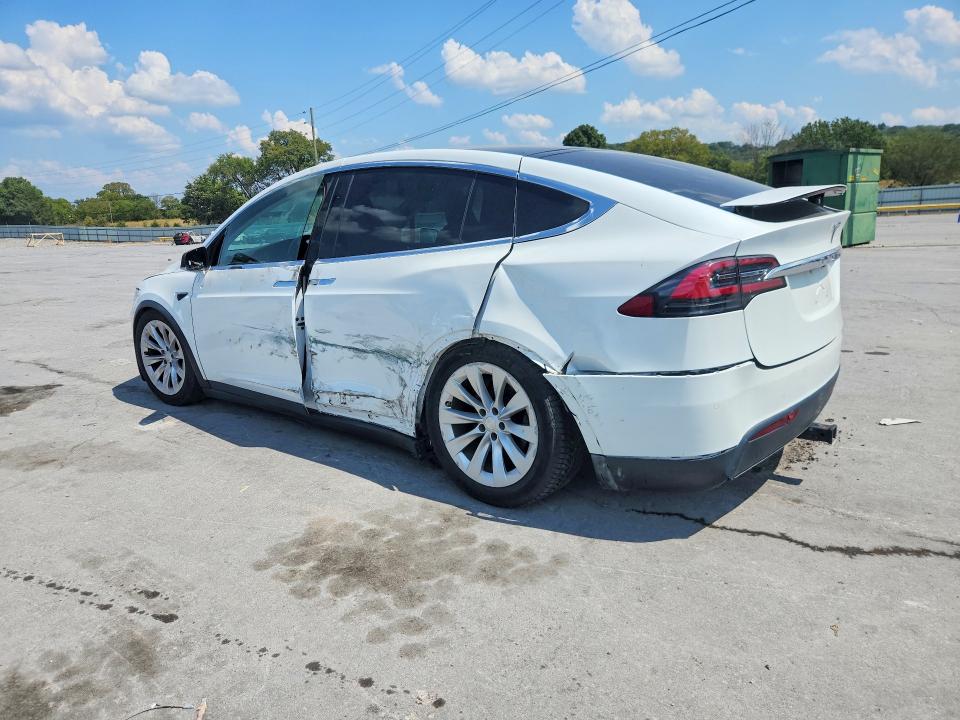 Photo 2 from auction – 2019 TESLA MODEL X with VIN 5YJXCAE25KF181347
