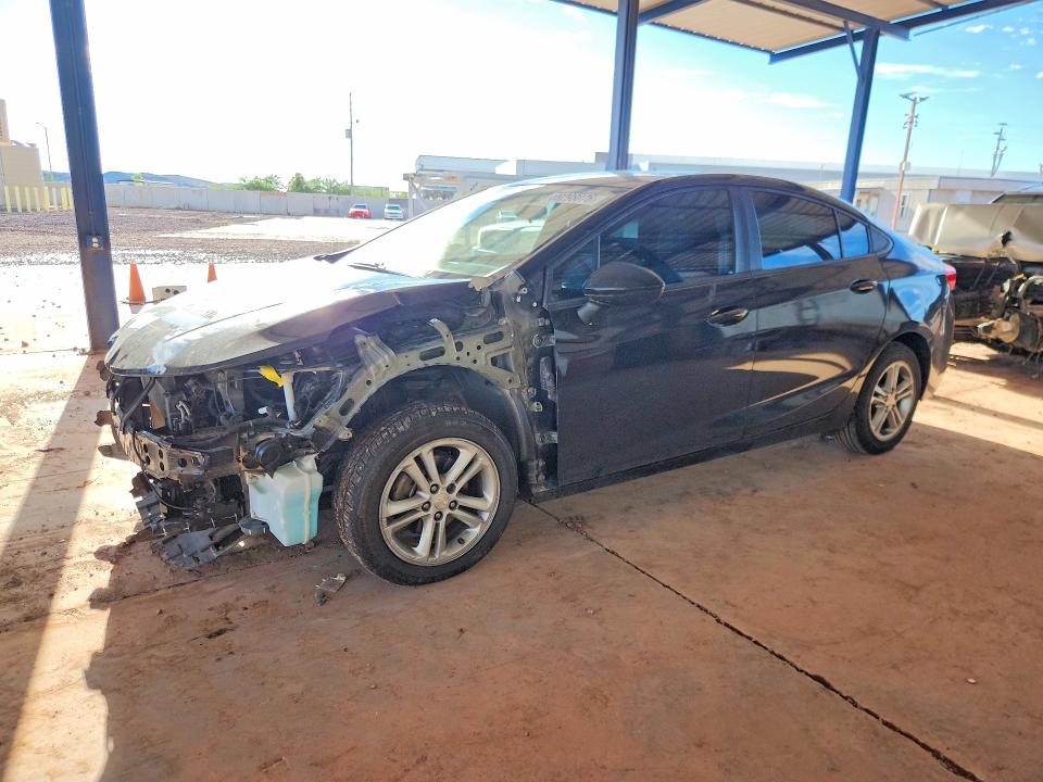 CHEVROLET CRUZE 2018 with VIN 1G1BC5SM7J7112728 - Photo from auction