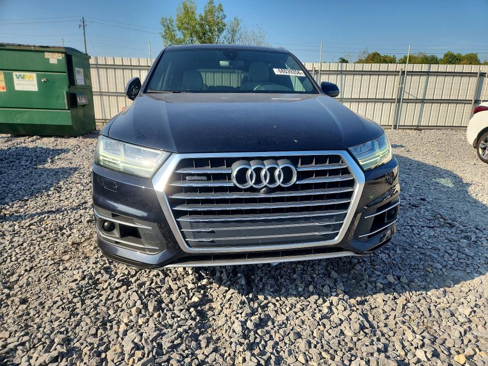 Снимка 5 от търг – 2017 AUDI Q7 с VIN WA1LAAF70HD036239