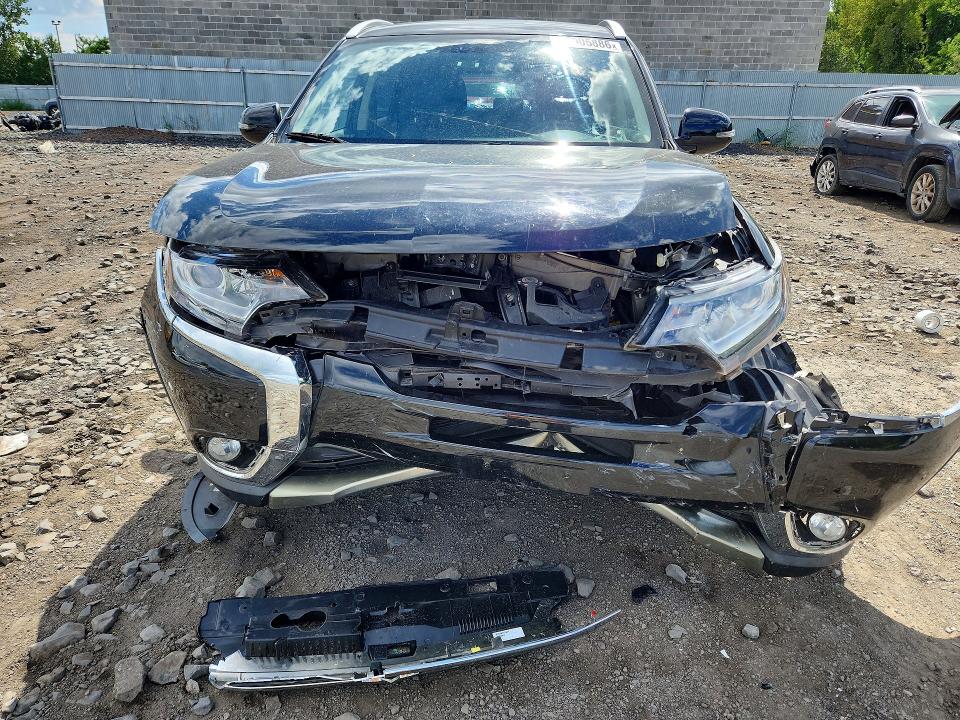 Photo 5 from auction – 2017 MITSUBISHI OUTLANDER with VIN JA4AZ3A39HZ063121