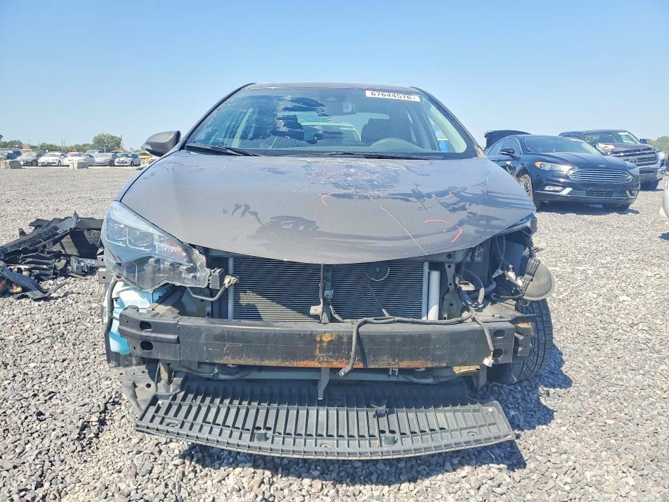 Photo 5 from auction – 2017 TOYOTA COROLLA with VIN 5YFBURHE4HP682867