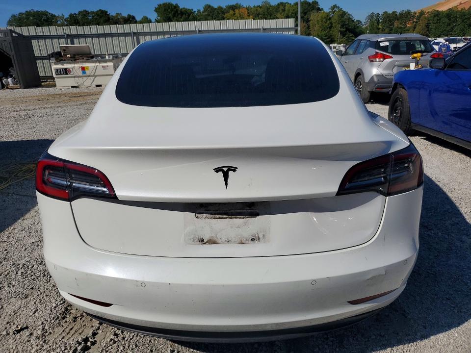 Foto 6 de la subasta – 2018 TESLA MODEL 3 con VIN 5YJ3E1EA6JF046019