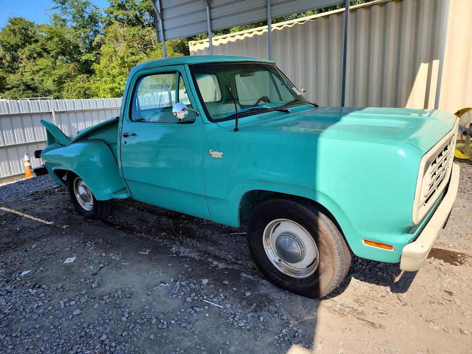Photo 4 from auction – 1976 DODGE D100 1/2 TON with VIN D13BE6S209710