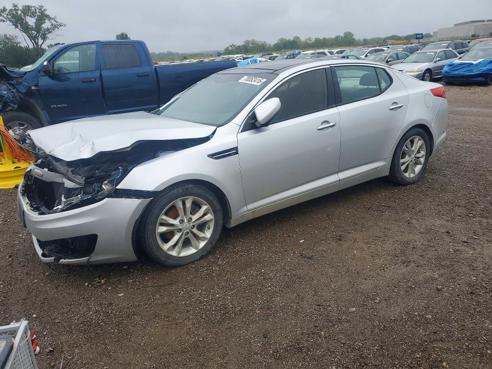 KIA OPTIMA 2013 مع رقم تعريف المركبة 5XXGN4A73DG233829 - صورة من المزاد