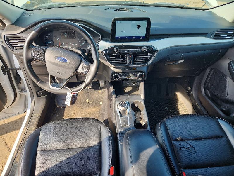 Photo 8 from auction – 2022 FORD ESCAPE with VIN 1FMCU9H65NUA15359