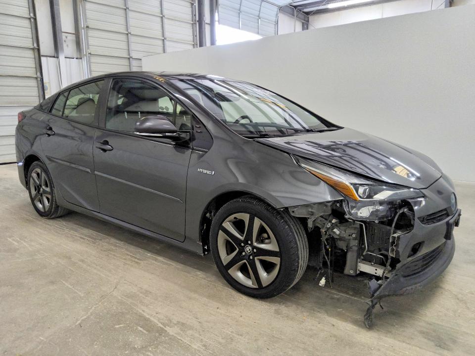 Снимка 4 от търг – 2019 TOYOTA PRIUS с VIN JTDKARFU6K3083651