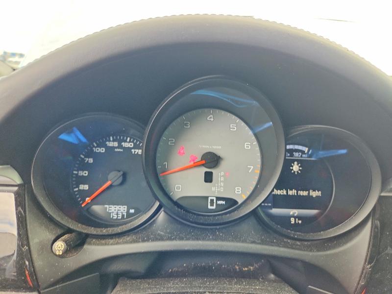 Photo 9 from auction – 2018 PORSCHE MACAN with VIN WP1AB2A52JLB35502