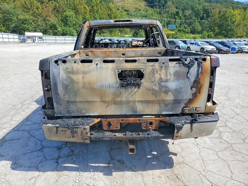 Photo 6 from auction – 2010 GMC SIERRA with VIN 3GTRKWE38AG195771