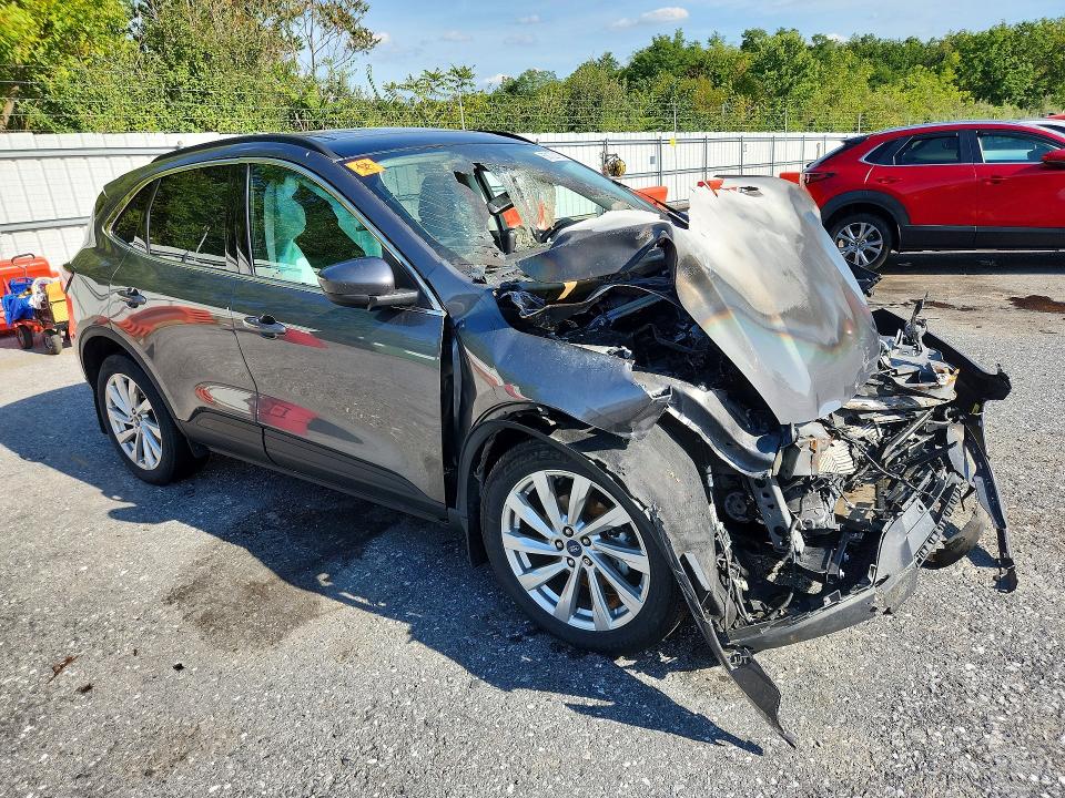 Снимка 4 от търг – 2022 FORD ESCAPE с VIN 1FMCU9J98NUA00164