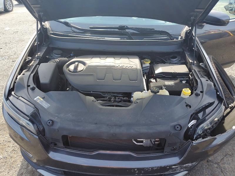 Foto 12 de la subasta – 2019 JEEP CHEROKEE con VIN 1C4PJMDX8KD238197