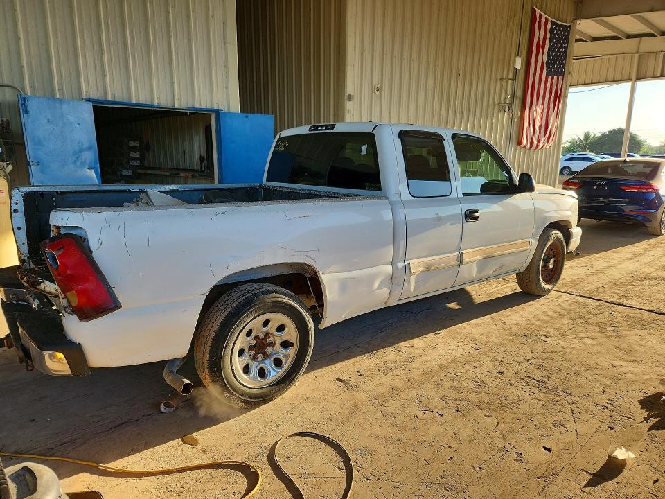 Photo 3 from auction – 2006 CHEVROLET SILVERADO 1500 with VIN 2GCEC19V261299117