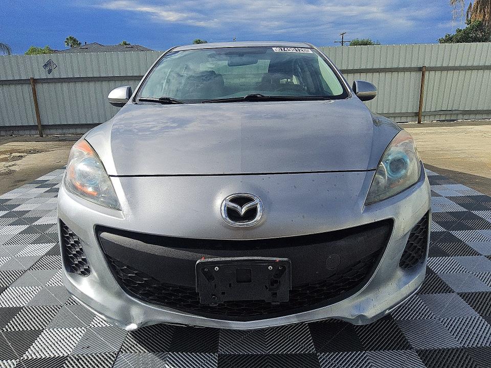 Foto 5 de la subasta – 2012 MAZDA 3 con VIN JM1BL1V89C1578570