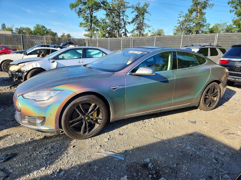 TESLA MODEL S 2014 with VIN 5YJSA1S12EFP35699 - Photo from auction