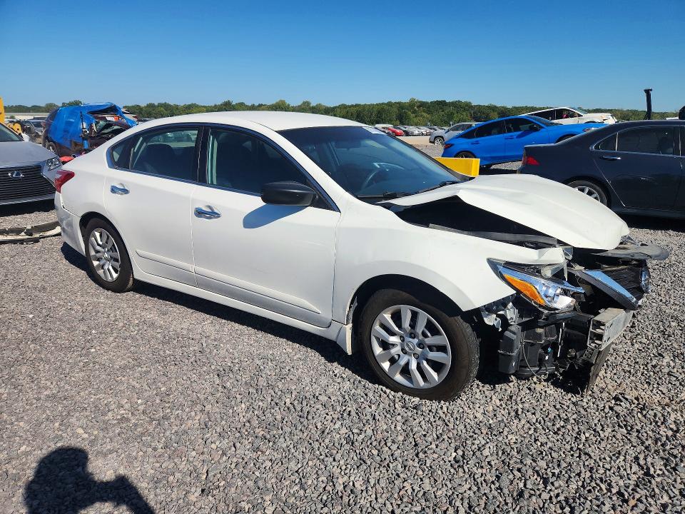 Photo 4 from auction – 2016 NISSAN ALTIMA with VIN 1N4AL3AP0GN347971
