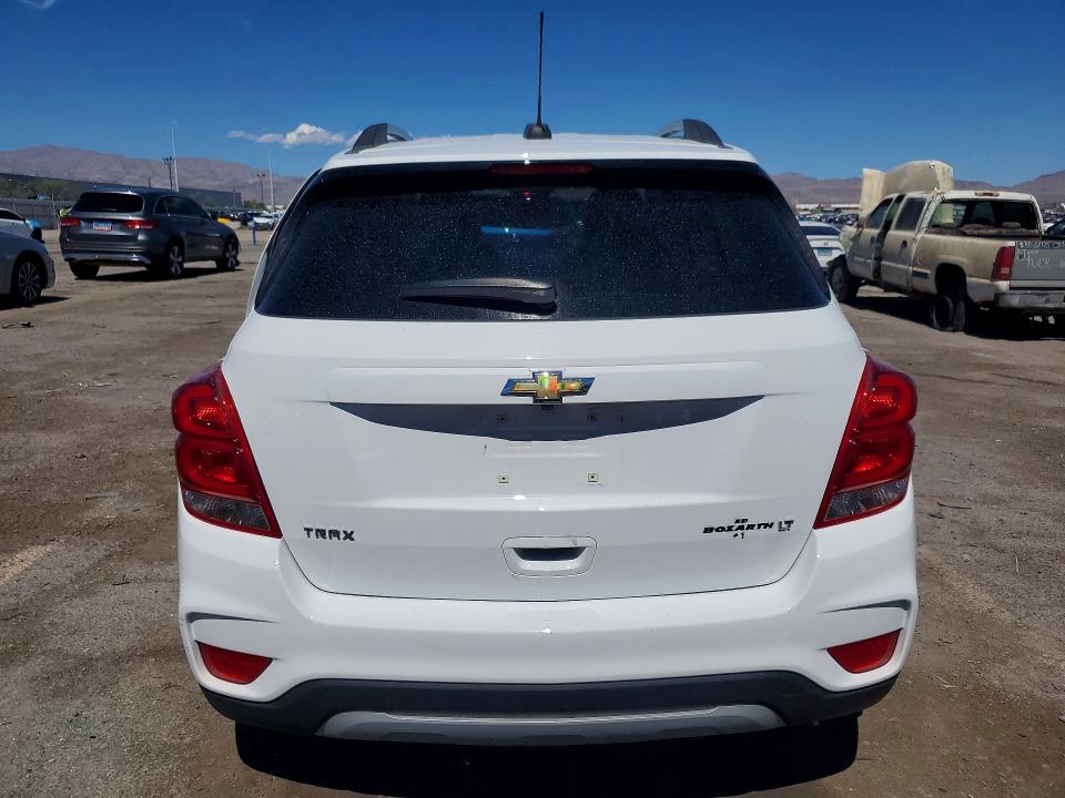 Photo 6 from auction – 2019 CHEVROLET TRAX with VIN KL7CJLSB0KB895603