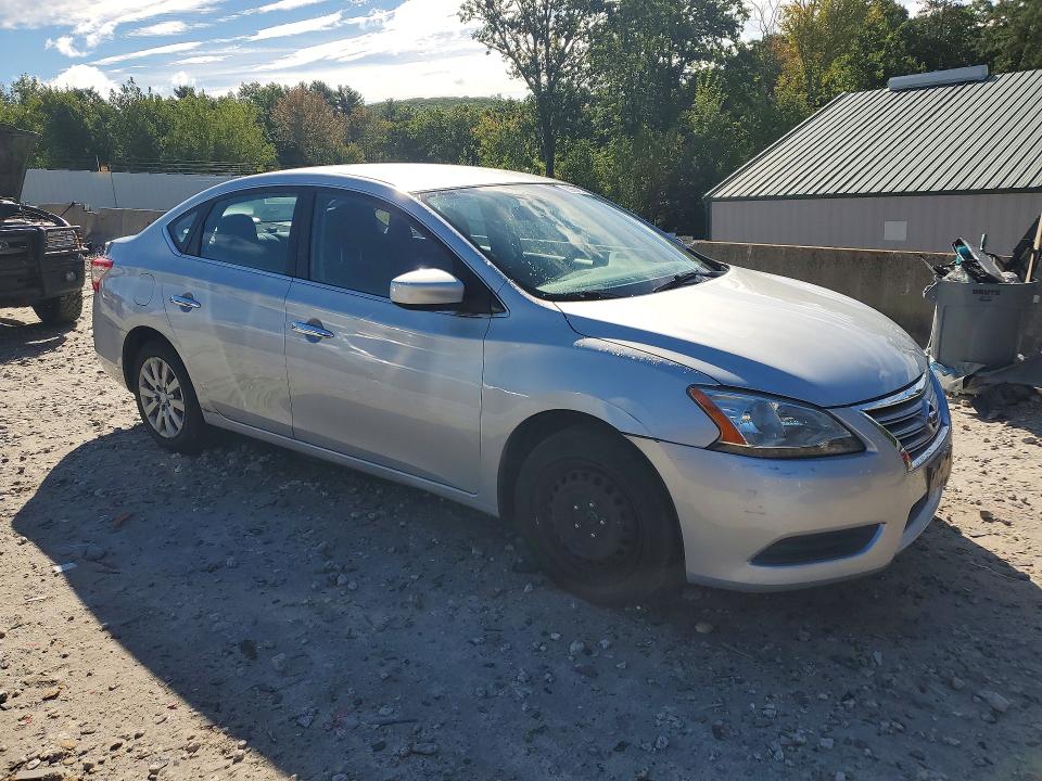 Снимка 4 от търг – 2014 NISSAN SENTRA с VIN 3N1AB7AP1EY205913