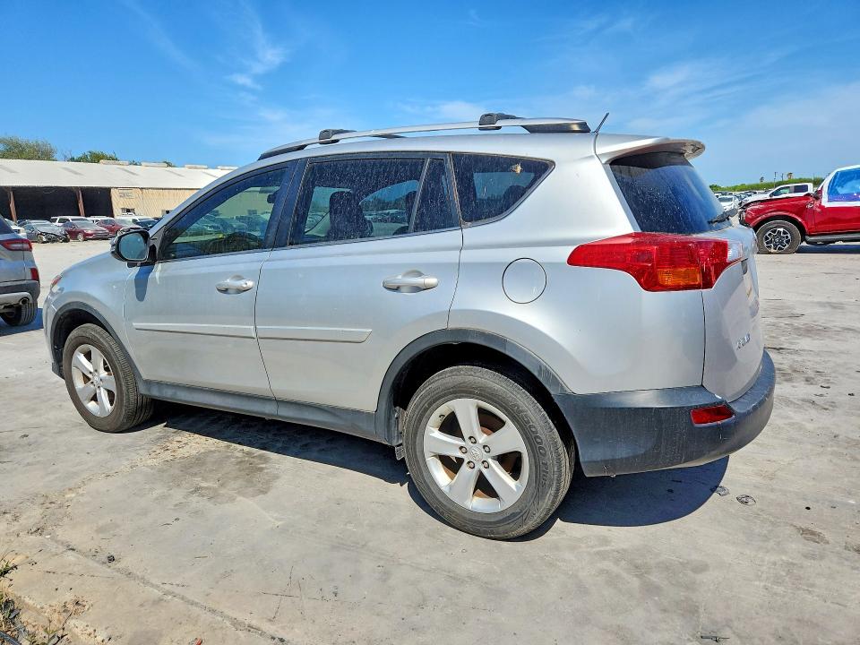 Photo 2 from auction – 2013 TOYOTA RAV4 with VIN 2T3WFREV8DW047537