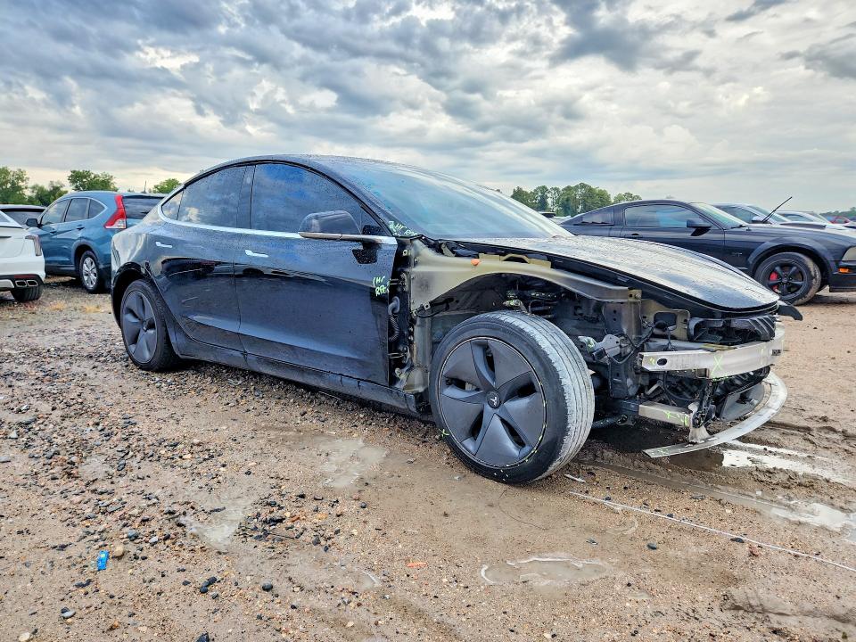 Zdjęcie 4 z aukcji – 2019 TESLA MODEL 3 z VIN 5YJ3E1EA8KF394759