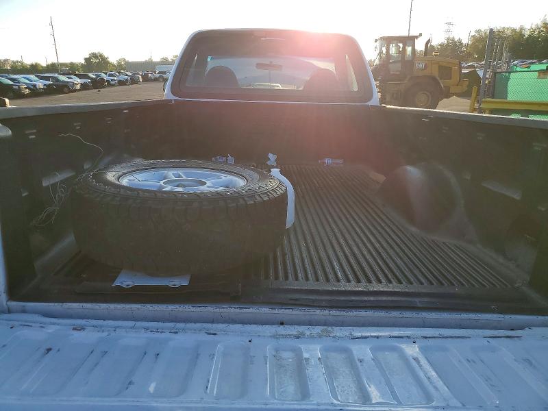 Photo 10 from auction – 2001 FORD F150 with VIN 1FTRF17W21NA22589
