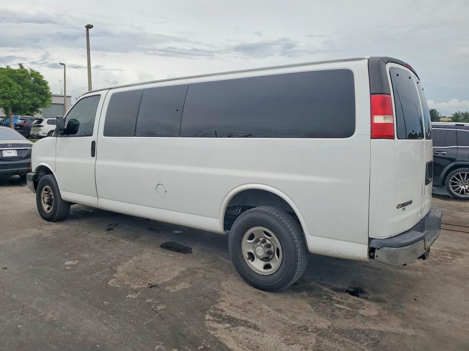 Photo 2 from auction – 2019 CHEVROLET EXPRESS G3500 with VIN 1GAZGPFG9K1242453