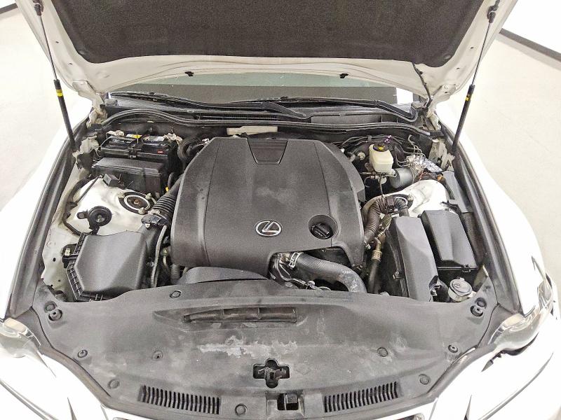Photo 11 from auction – 2015 LEXUS IS with VIN JTHBF1D24F5082270