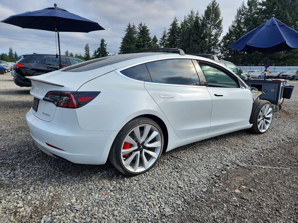 Photo 3 from auction – 2019 TESLA MODEL 3 with VIN 5YJ3E1EB2KF441325