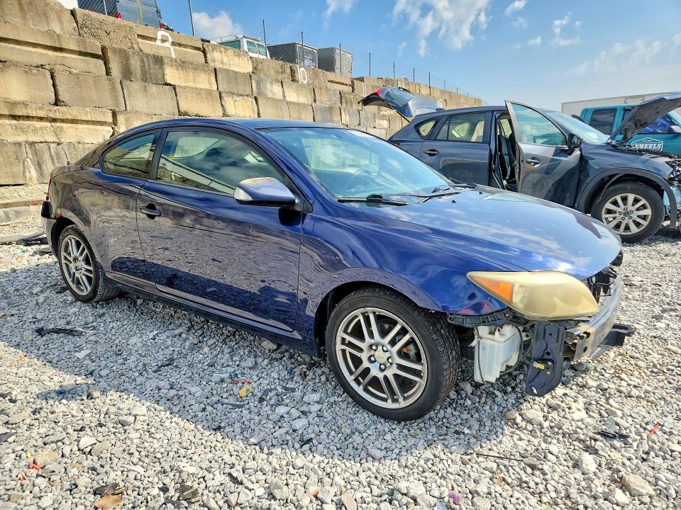 Foto 4 de la subasta – 2006 SCION TC con VIN JTKDE177460081145