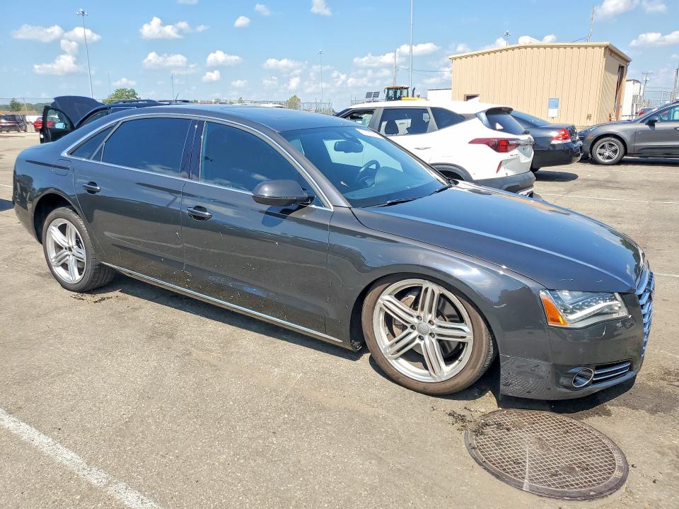 Photo 4 from auction – 2013 AUDI A8 with VIN WAURGAFD2DN029430