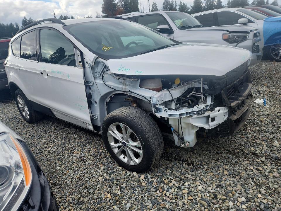 صورة رقم 4 من المزاد - 2018 FORD ESCAPE مع VIN 1FMCU9GD2JUB69814
