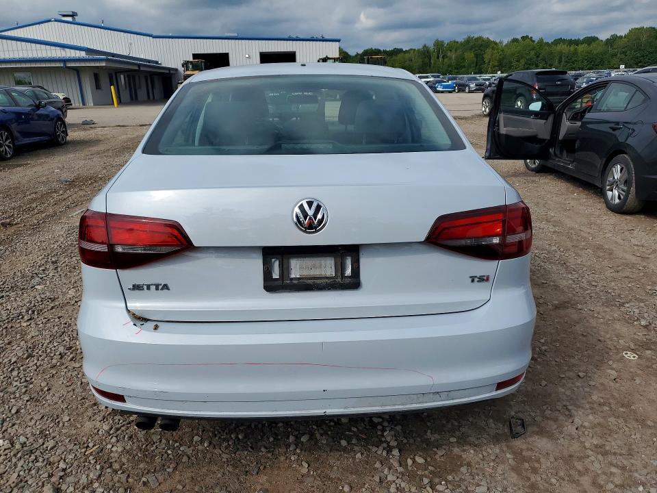 Photo 6 from auction – 2017 VOLKSWAGEN JETTA with VIN 3VW167AJ4HM412141