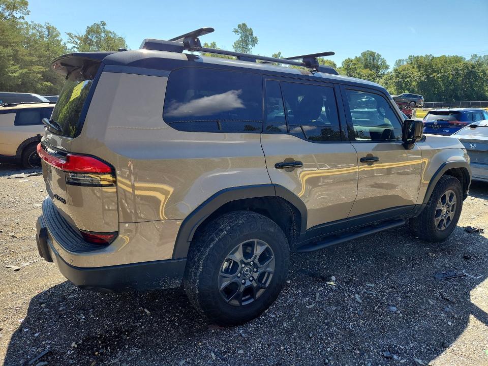 Photo 3 from auction – 2024 LEXUS GX 550 with VIN JTJTBCDX7R5023787