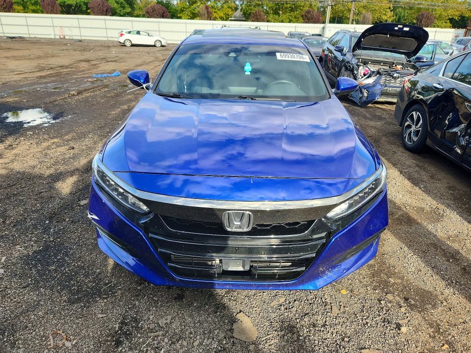 Photo 5 from auction – 2018 HONDA ACCORD with VIN 1HGCV2F38JA023857