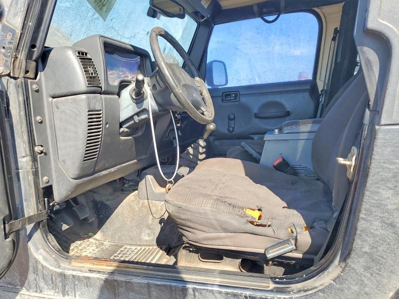 Photo 7 from auction – 2004 JEEP WRANGLER / TJ with VIN 1J4FA69S34P716672