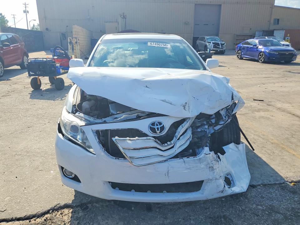 Photo 5 from auction – 2011 TOYOTA CAMRY with VIN 4T1BK3EK4BU628892