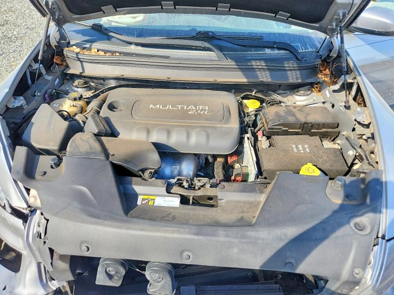 Снимка 12 от търг – 2015 JEEP CHEROKEE с VIN 1C4PJLCB7FW591413