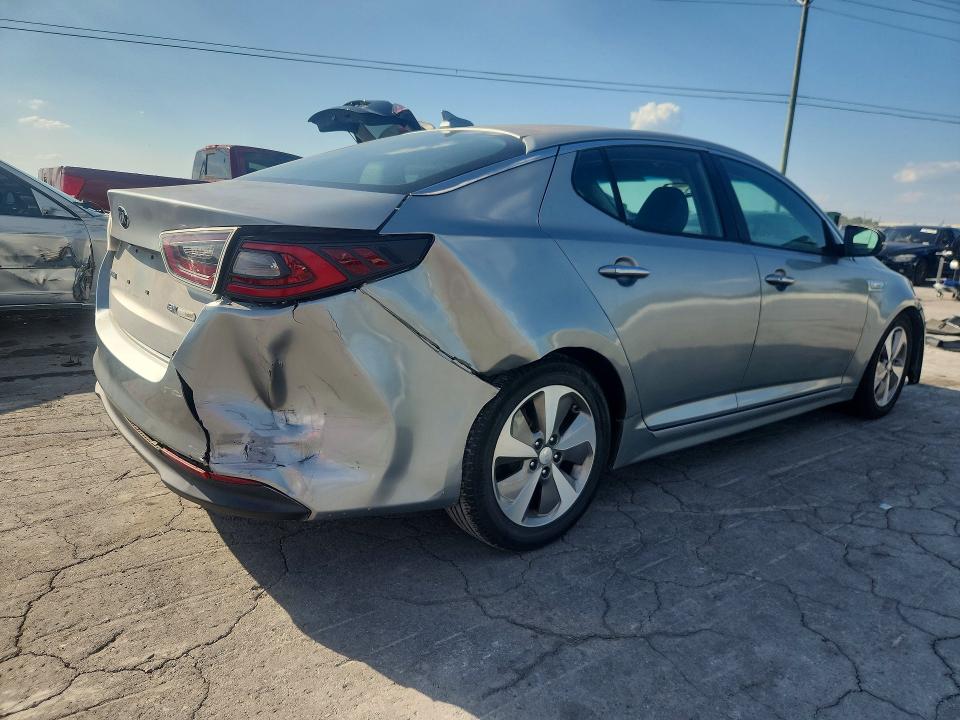 Photo 3 from auction – 2014 KIA OPTIMA with VIN KNAGN4AD4E5075655