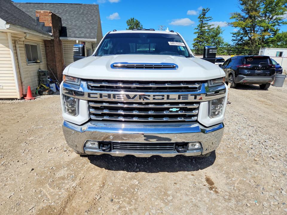 Photo 5 from auction – 2021 CHEVROLET SILVERADO with VIN 1GC4YPEY9MF162679