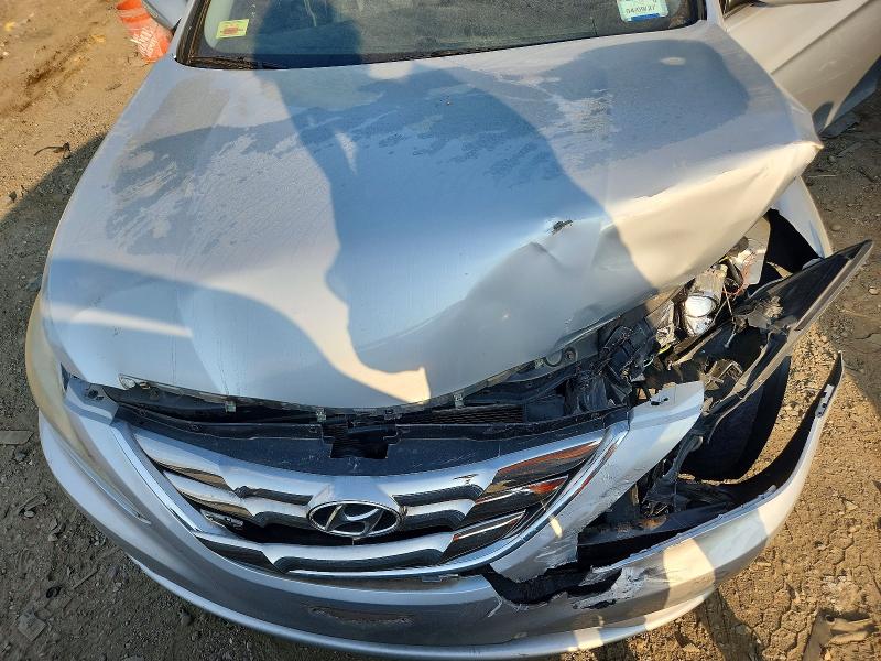 Снимка 11 от търг – 2011 HYUNDAI SONATA с VIN 5NPEC4AC8BH229416