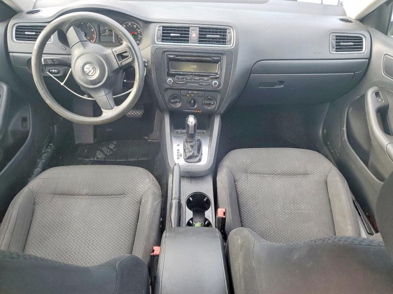 Photo 8 from auction – 2014 VOLKSWAGEN JETTA with VIN 3VW2K7AJ8EM445204