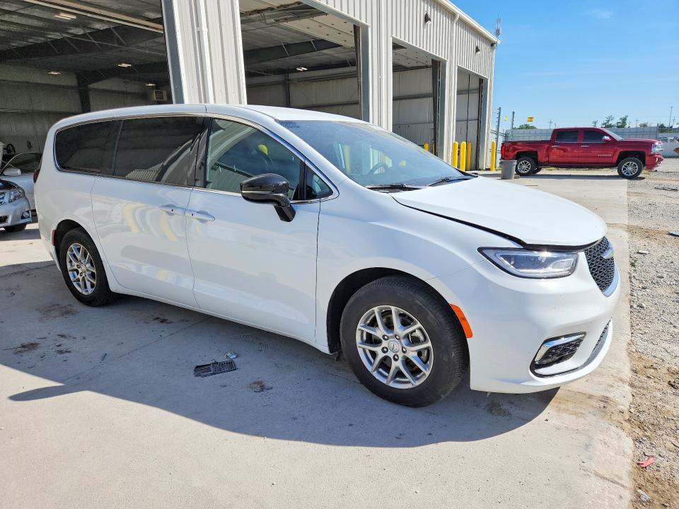 Zdjęcie 4 z aukcji – 2026 CHRYSLER PACIFICA z VIN 2C4RC1BG2TR179487