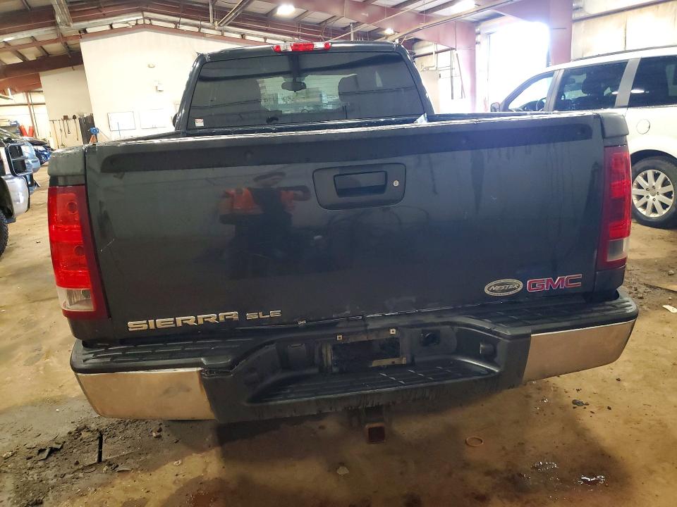 Photo 6 from auction – 2010 GMC SIERRA with VIN 1GTSKVE37AZ105117