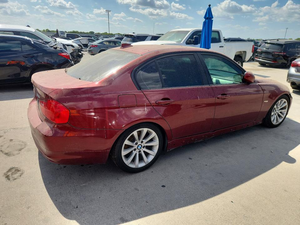 Photo 3 from auction – 2011 BMW 328 with VIN WBAPH7C59BE126349